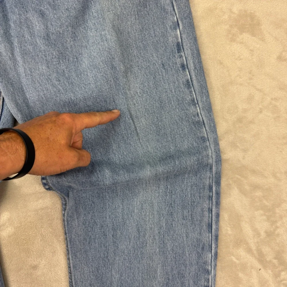 Levis shipping fast